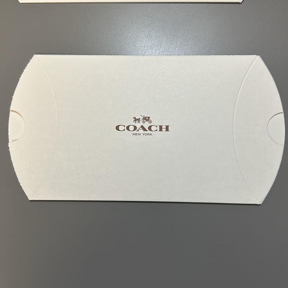 New Coach gift boxes set of 2 - Picture 2 of 5